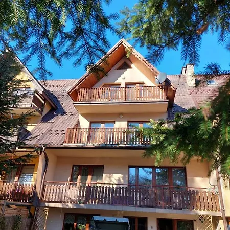 Homestay Goscinne Centrum Brzozowa 14 *