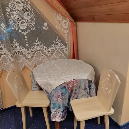 Homestay szállás Goscinne Centrum Brzozowa 14 *