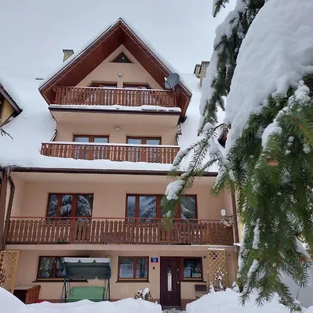 Goscinne Centrum Brzozowa 14 Homestay *