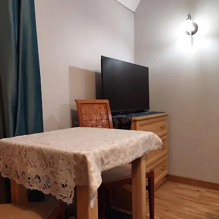 Goscinne Centrum Brzozowa 14 Rum i privatbostad *