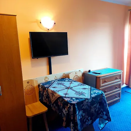Goscinne Centrum Brzozowa 14 Homestay