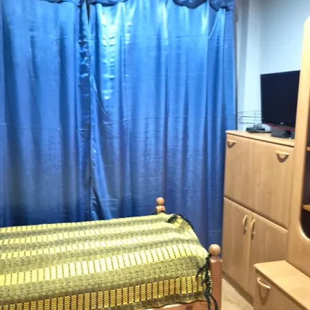 民宿 Goscinne Centrum Brzozowa 14