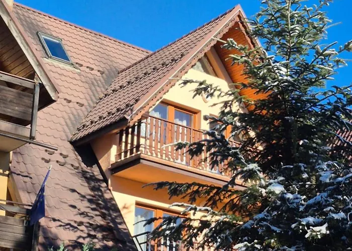 Goscinne Centrum Brzozowa 14 *